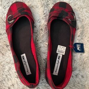 NWT American Eagle flats